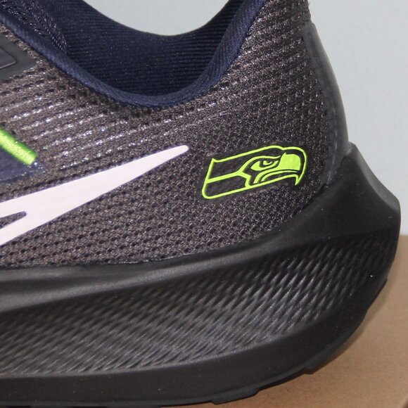 Nike Air Zoom Pegasus 40 Seattle Seahawks Running Shoes Mens 8 main image 4
